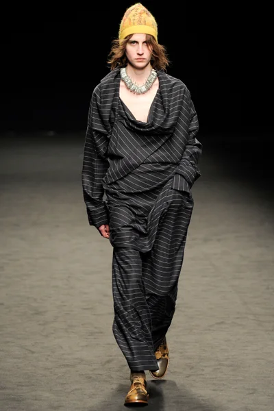 Look 23
